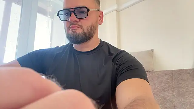 BrianJohnson_'s cam snapshot