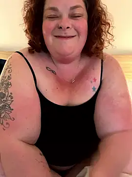 MsStrawbooty live sex cam