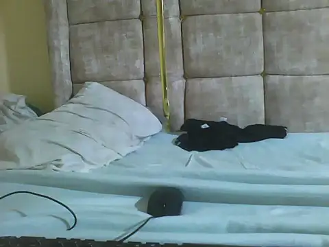 Sweet-beanca live sex cam