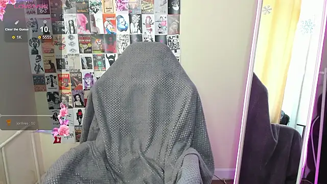 EvelinaLuu live sex cam