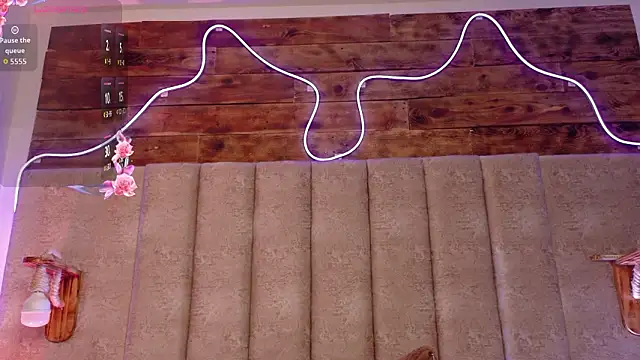 lanna_wolff's cam snapshot