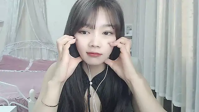 Romy-sweet live sex cam