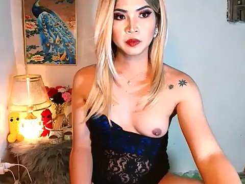 Gwensweetcum live sex cam