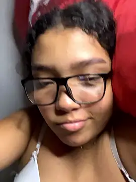 PetiteKattia's cam snapshot