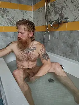 Gingerbeard40 live sex cam