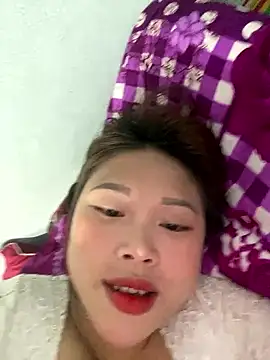 Emxinh123cute's cam snapshot