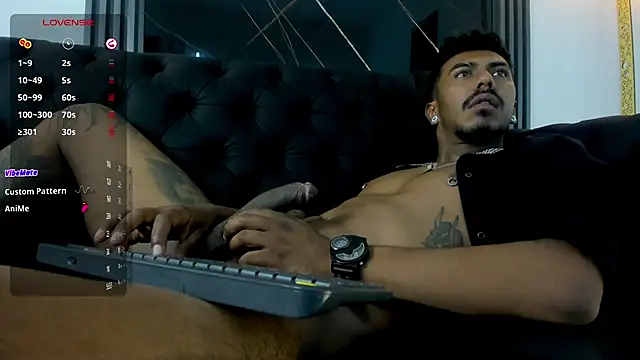 Latinmoster_boss live sex cam