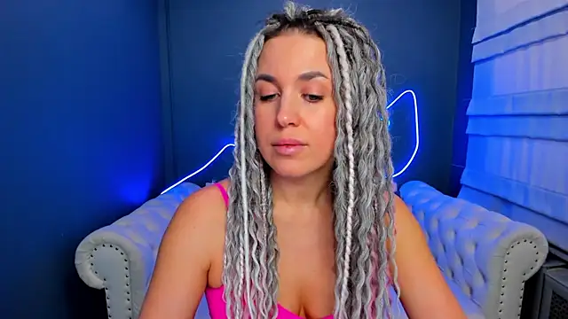 rock_n_roxy's cam snapshot