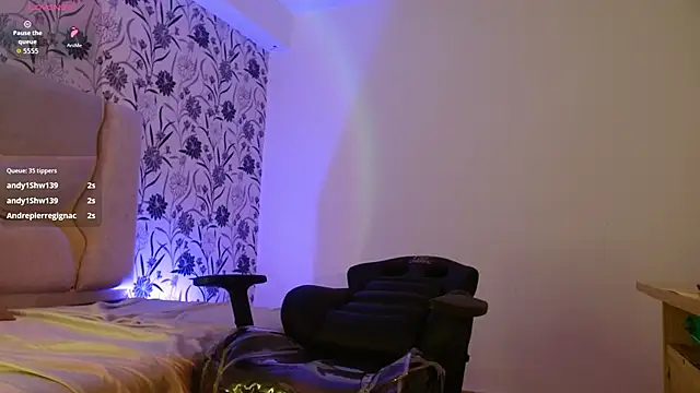 Livglow_tay's cam snapshot