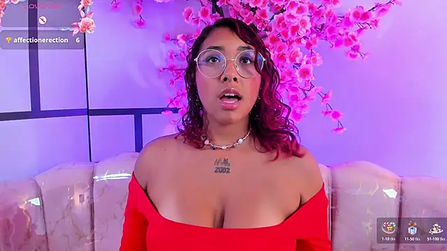 Olivejoness's cam snapshot