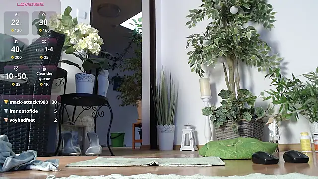 Squirtmania's cam snapshot