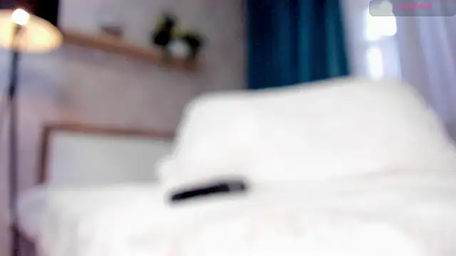 yourbabymary live sex cam