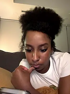 Your_Paris live sex cam