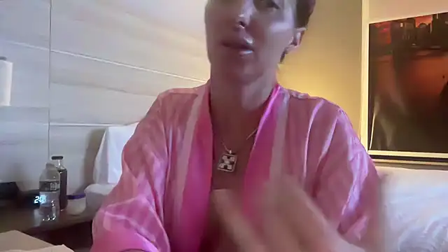 NurseStephania's cam snapshot