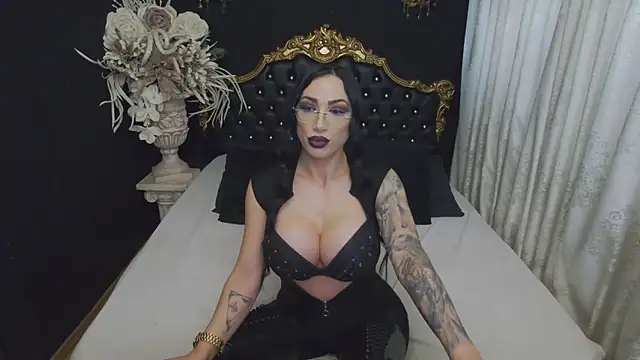 MichaelaDark live sex cam