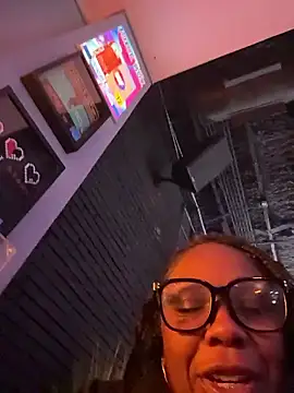 TilaTotti live sex cam