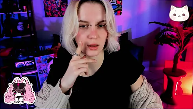 BethanyCloud's cam snapshot