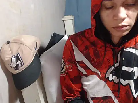 ELIZABET2-'s cam snapshot