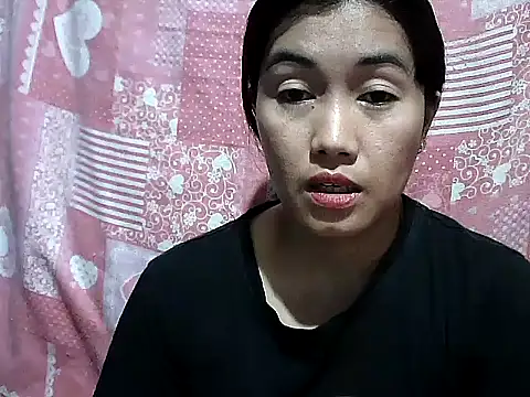 CreamyPussy30's cam snapshot