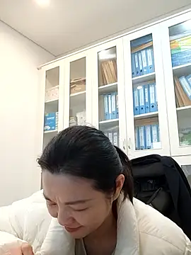 ialnuyoa_h's cam snapshot