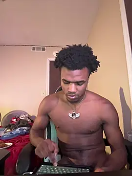 Bigdicktrick227 live sex cam