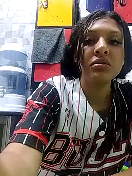 ashley-17's cam snapshot