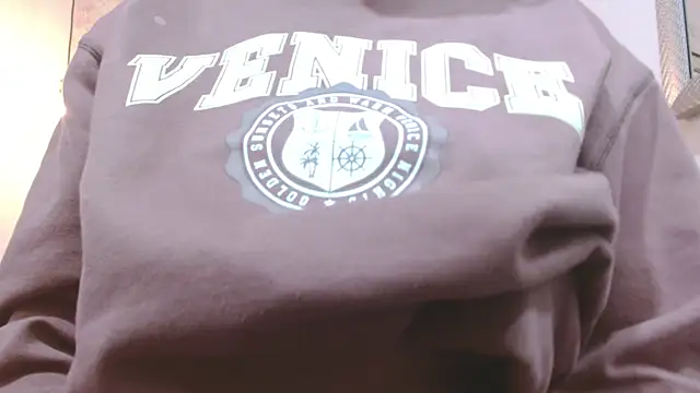 laureentt_'s cam snapshot