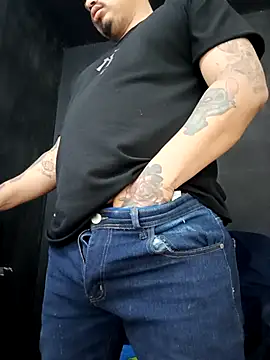 DickMasterfindom live sex cam