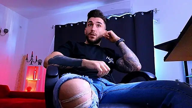 MightyAaron66's cam snapshot