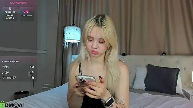 Valerie_Woods's cam snapshot