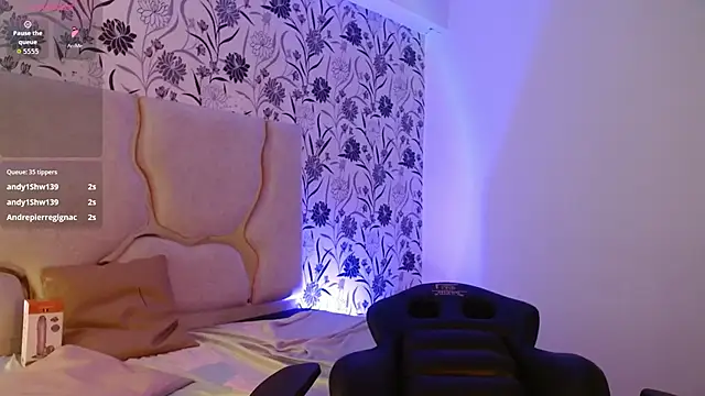 Livglow_tay's cam snapshot