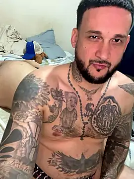 Cubano_CalienteX's cam snapshot