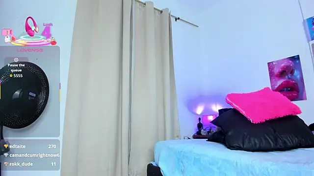 ashly_pnik1's cam snapshot