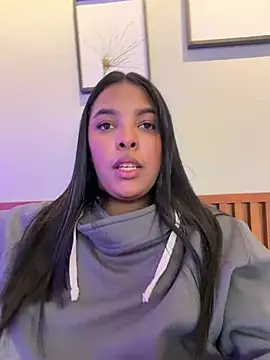 MIAROGGERSS's cam snapshot