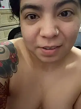 kimmiakiss22's cam snapshot