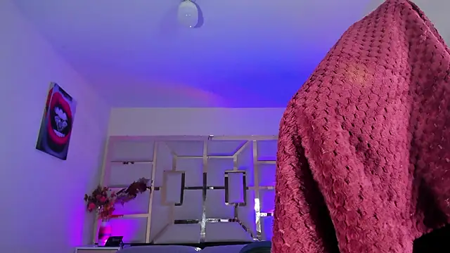 tamara_rouse1's cam snapshot