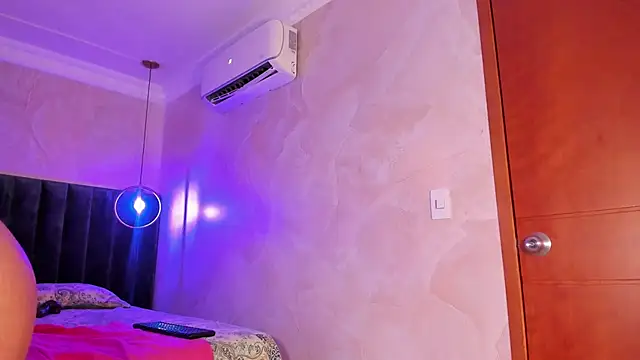 SheyLopez's cam snapshot