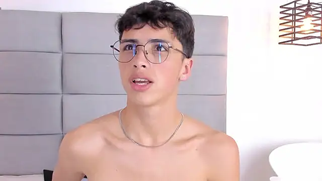 JoshClaarktt live sex cam