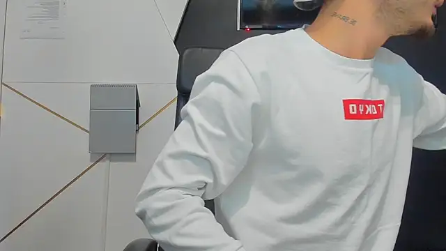 BrandonTate's cam snapshot