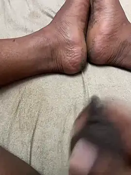 Yours_Teluguboii's cam snapshot