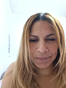 zaratby1's cam snapshot