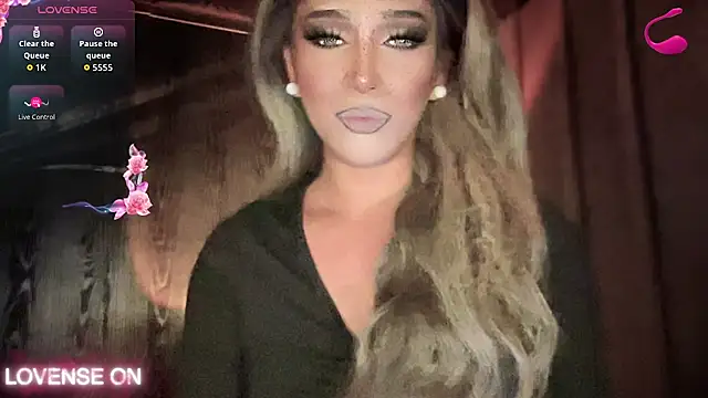 Lo_la_69 live sex cam