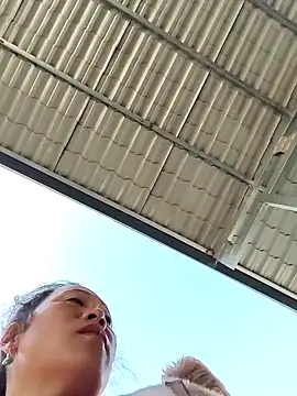 Jooj-'s cam snapshot