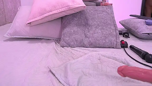 violeta_aroca's cam snapshot