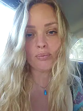 Bridgette03 live sex cam