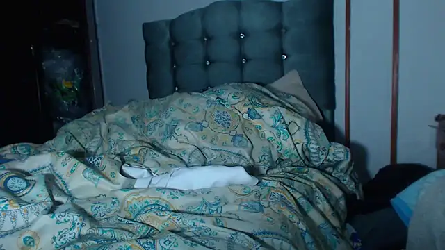 AmaraRoberts420 live sex cam