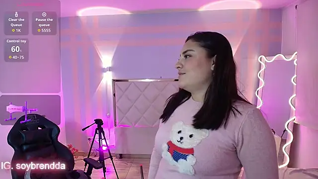 Brendda_tay live sex cam