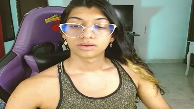 engielphoenis14 live sex cam