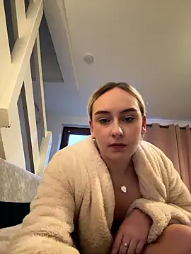 Scarletbx's cam snapshot