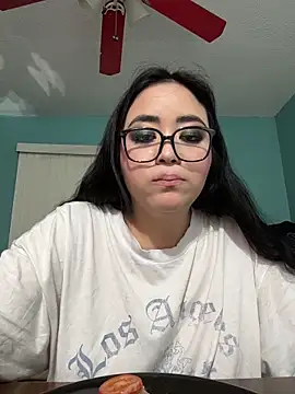 MyHoneyFrida's cam snapshot